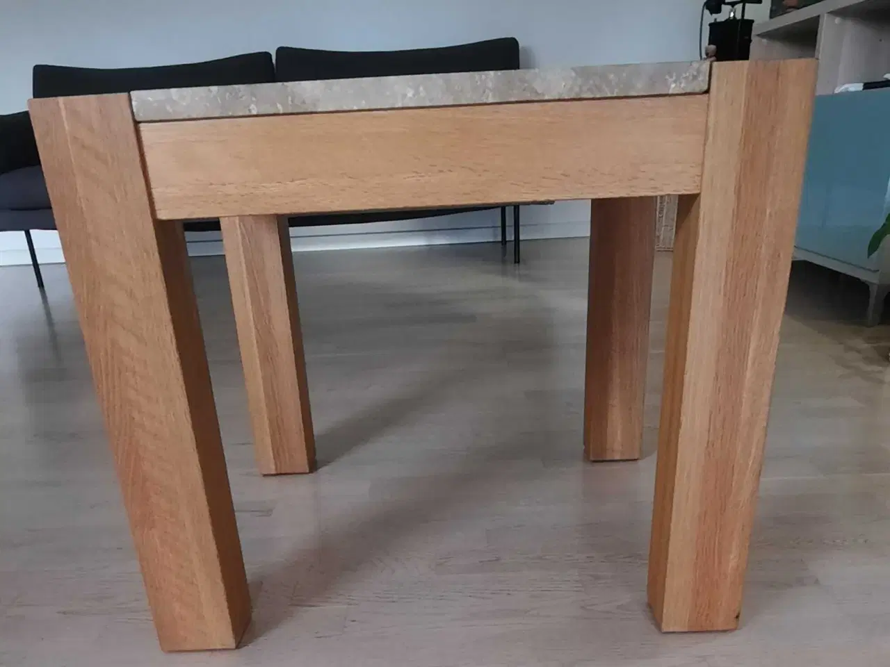 Billede 3 - Sofabord med egetræsstel og travertin bordplade