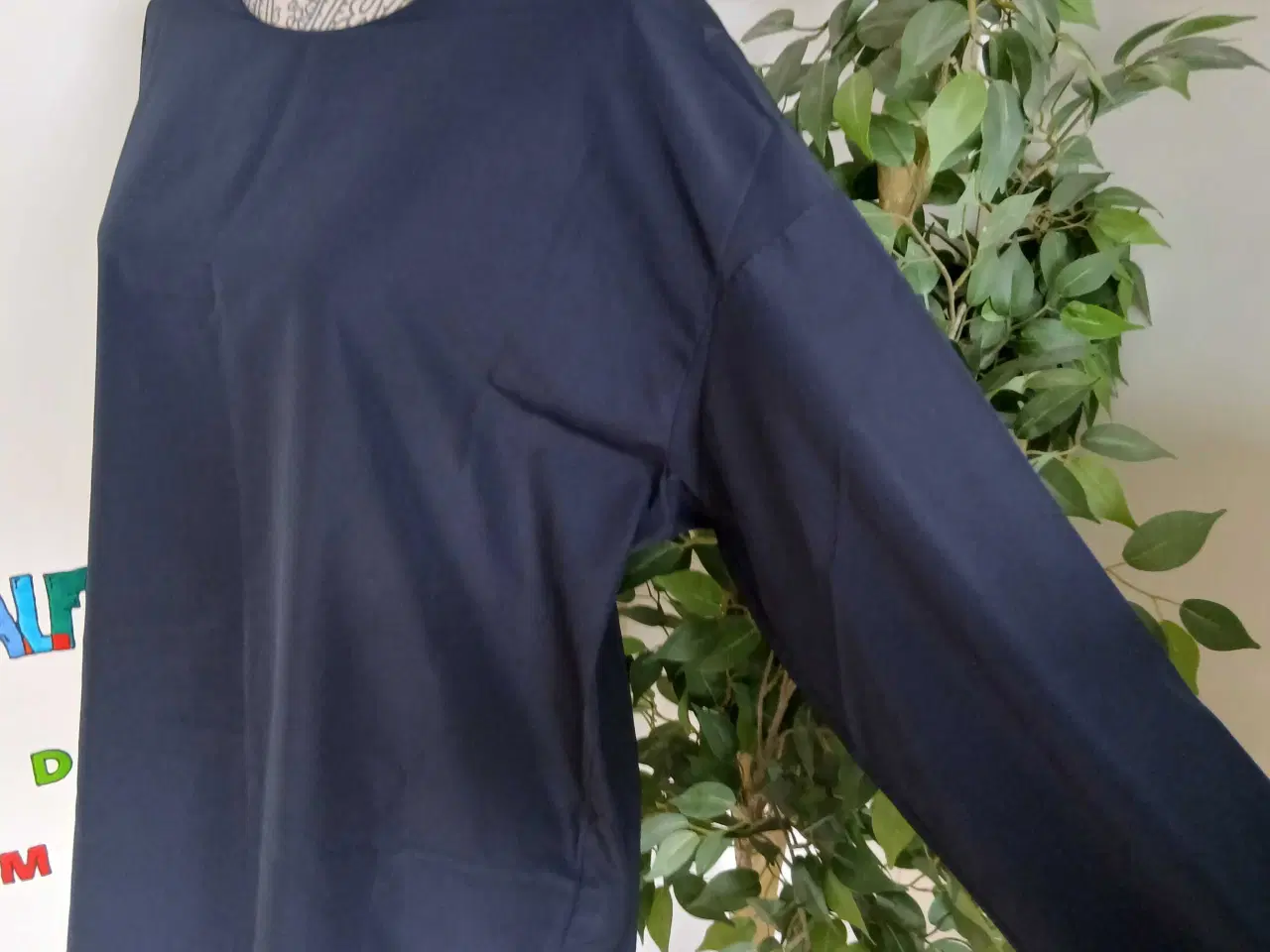 Billede 5 - Bluse. Cos. Medium/38