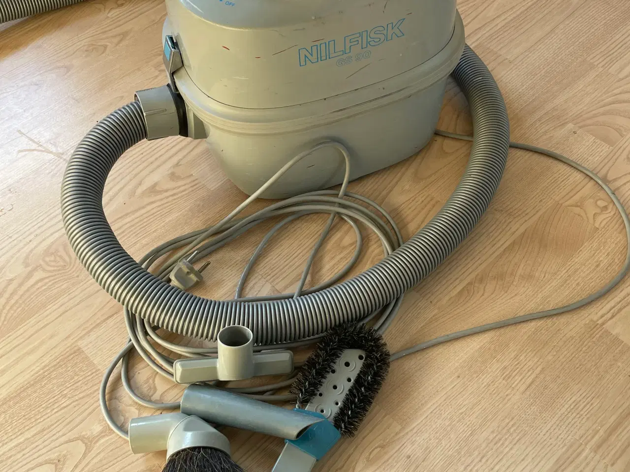 Billede 2 - Støvsuger, NILFISK GS 90
