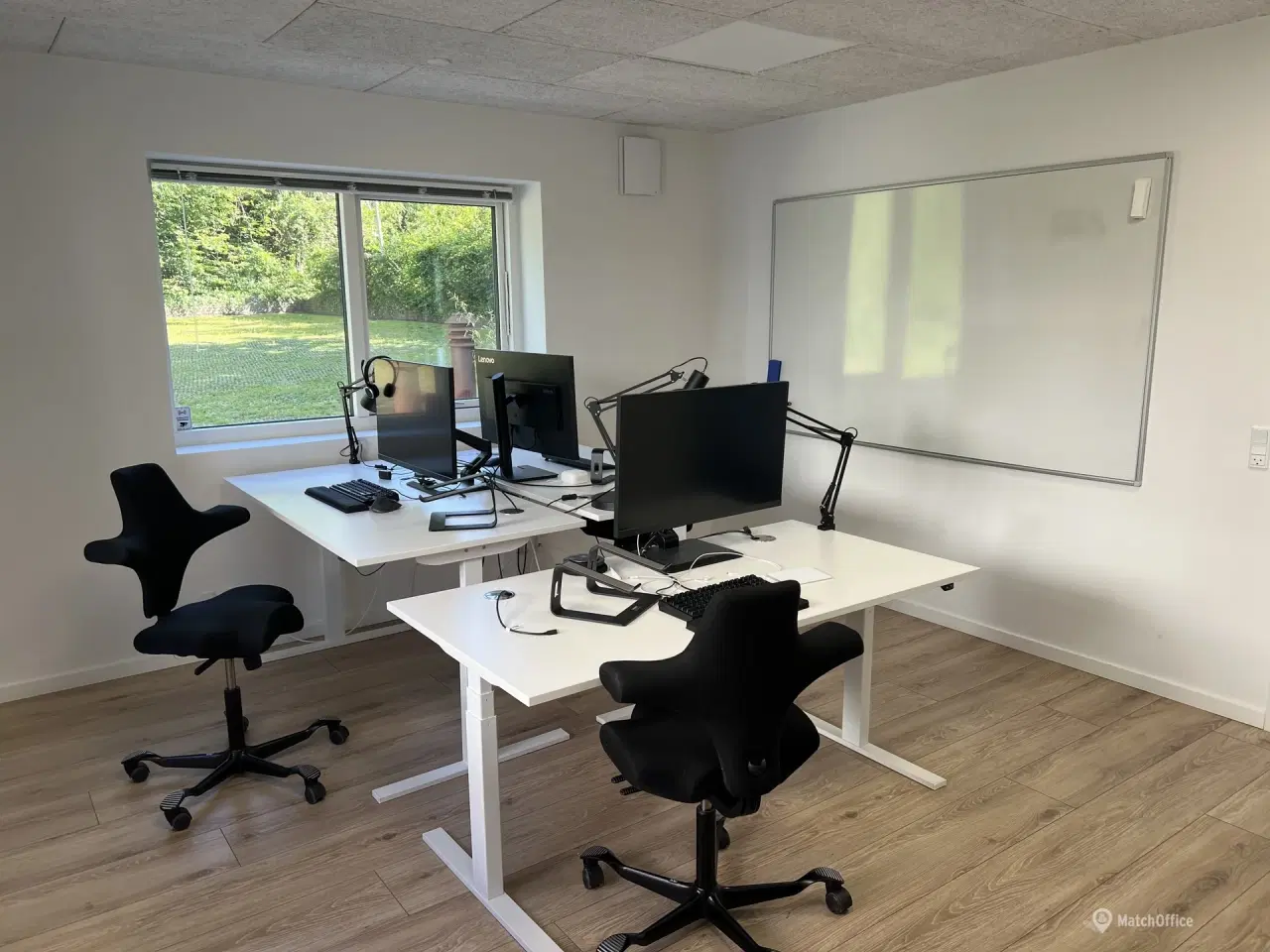 Billede 3 - Selvstændigt kontor med 3 pladser og 2 p-pladser