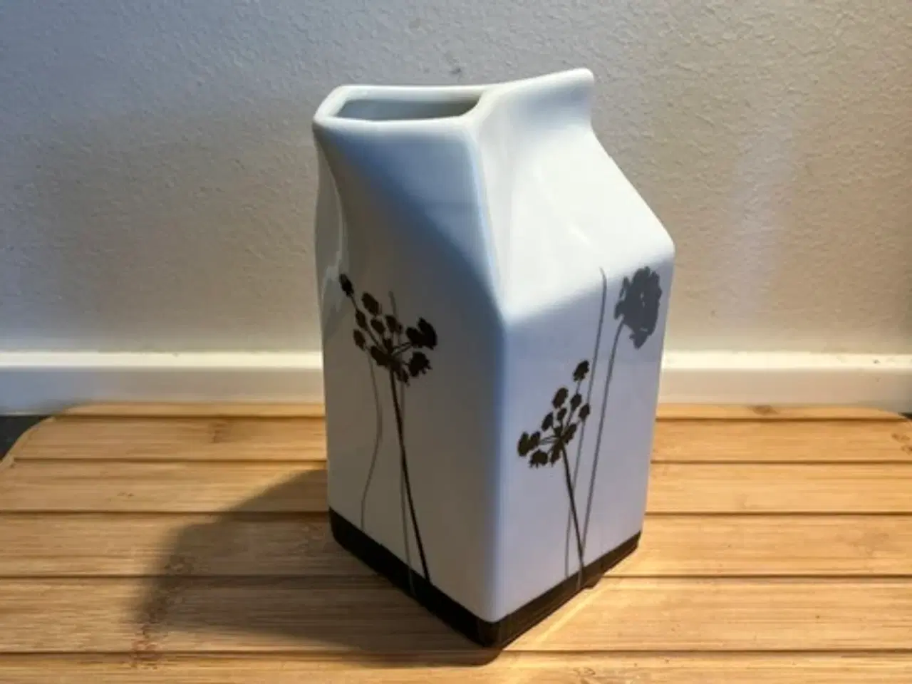 Billede 1 - Smuk Zone Denmark "Mælkekarton" Vase