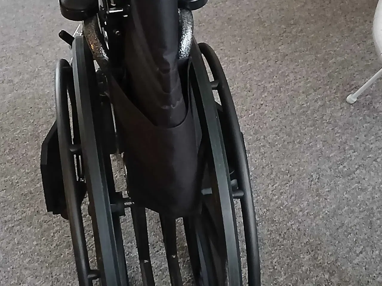 Billede 3 - Sammenklappelig kørestol