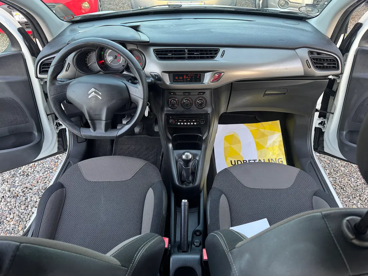 Billede 3 - Citroen C3 1.2 Nysyn Meget pæn og velholdt