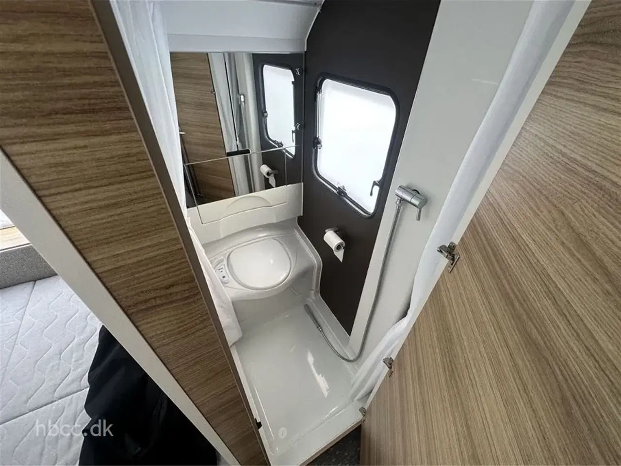 Billede 7 - 2018 - Adria Altea 402 PH   Adria Altea 402 PH (2018) – Let og kompakt vogn med mover &amp;amp; fortelt