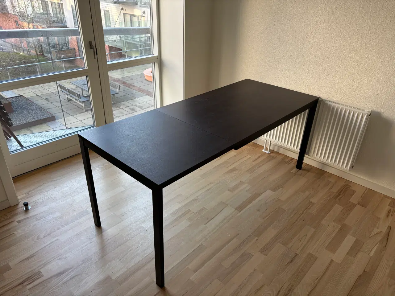 Billede 4 - Spisebord med udtræk