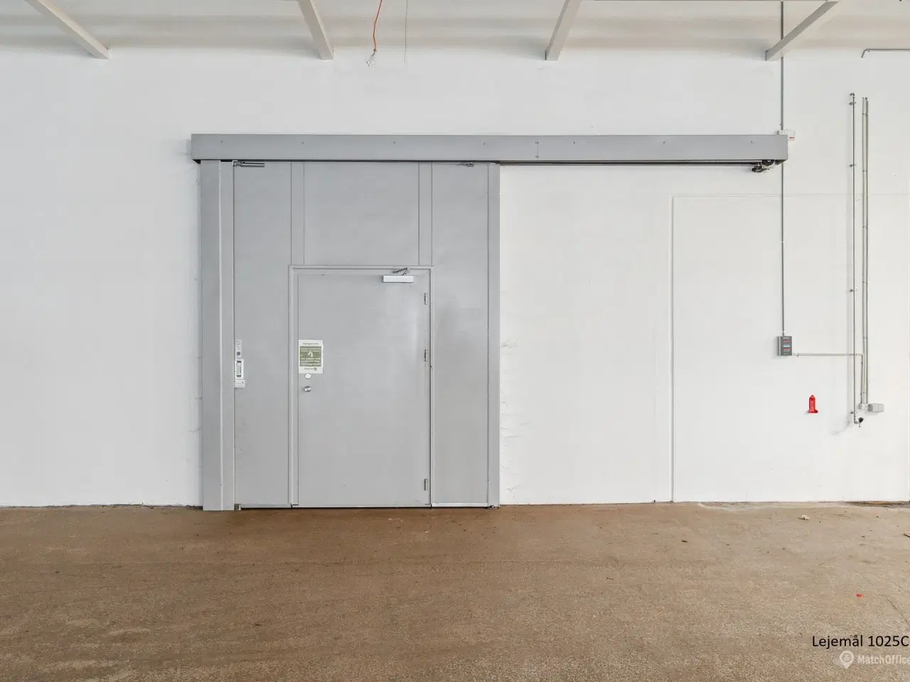 Billede 5 - Logistiklejemål med porte og ramper og en loftshøjde op til 10 meter