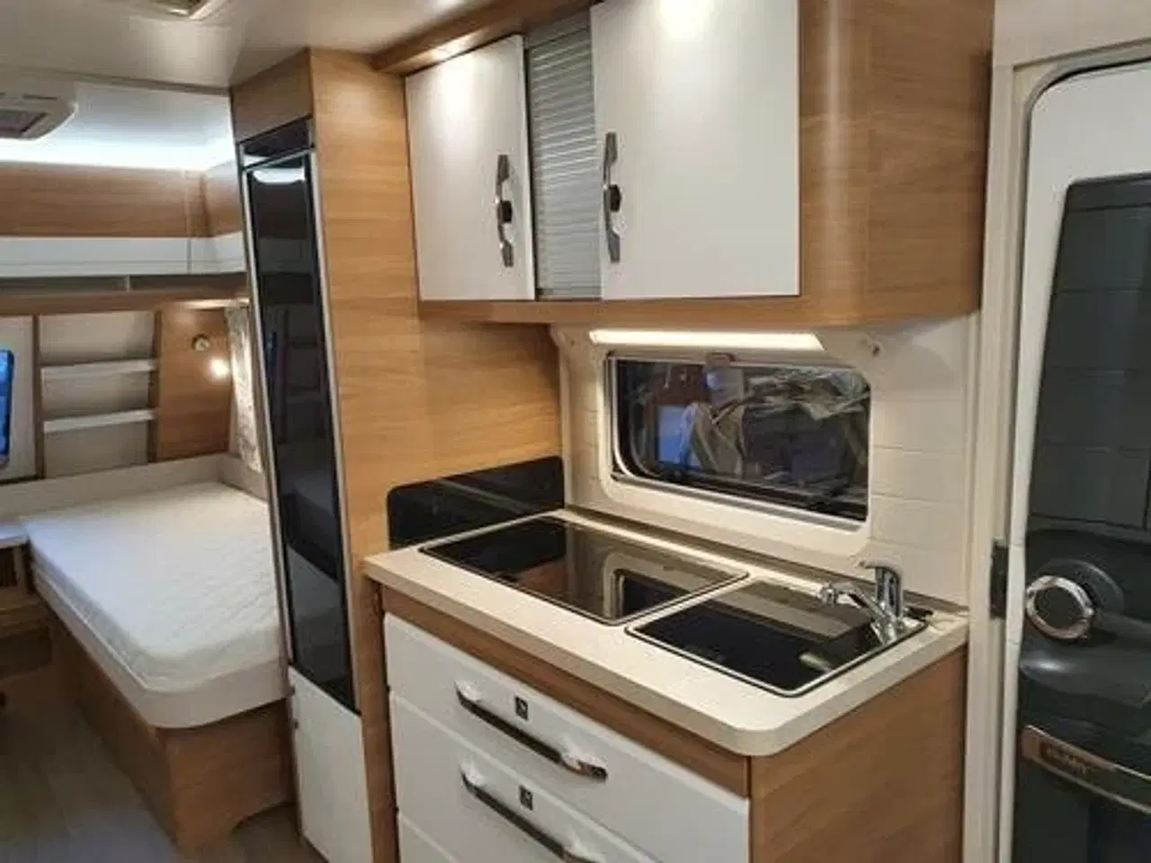 Billede 4 - Hobby DE LUXE 495 UL