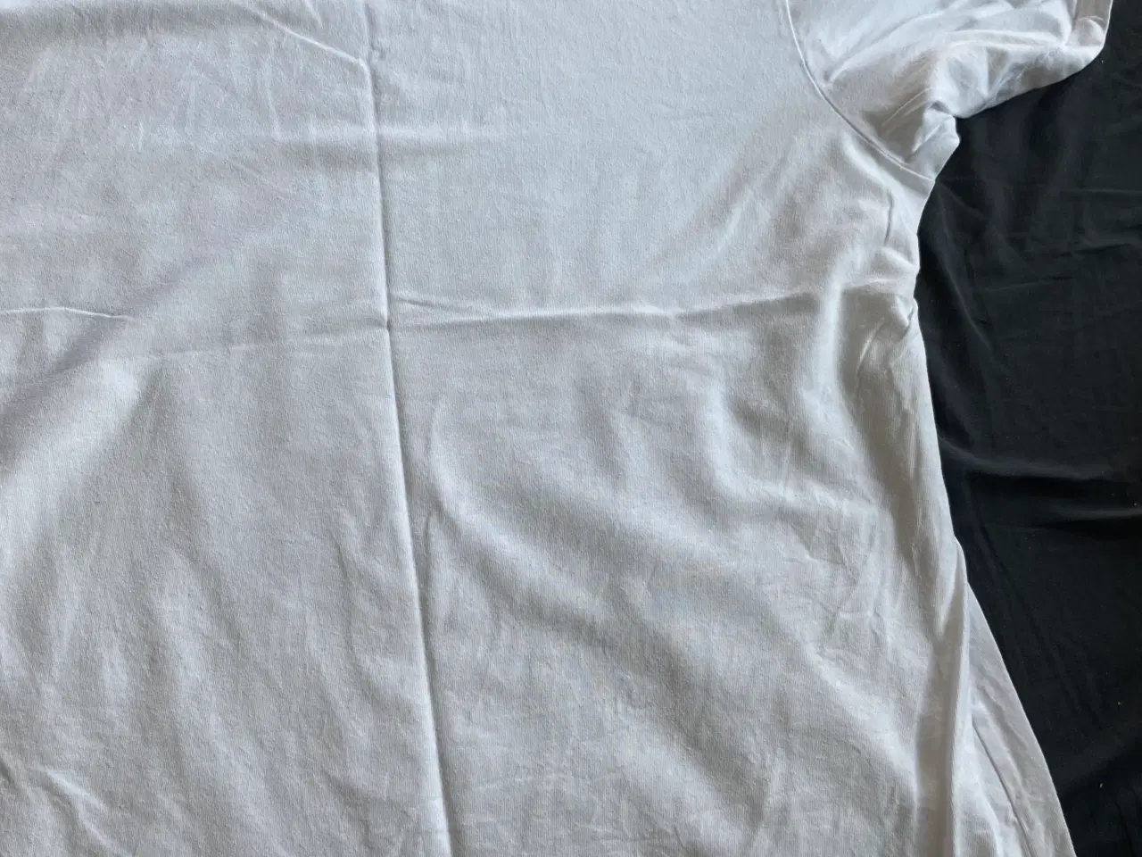 Billede 6 - T-shirt fra Zizzi 