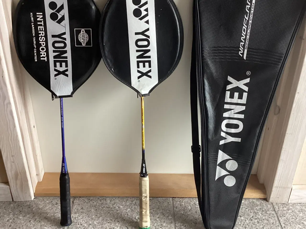 Billede 1 - 2 fine YONEX ISOMETRIC badmintonketchere m. Taske