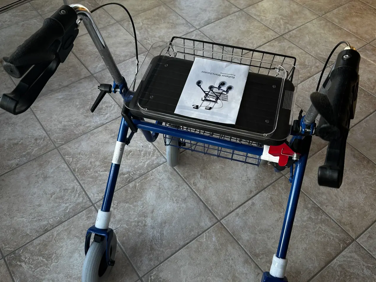 Billede 2 - Roullator/ hjælpemiddel til gangbesværede