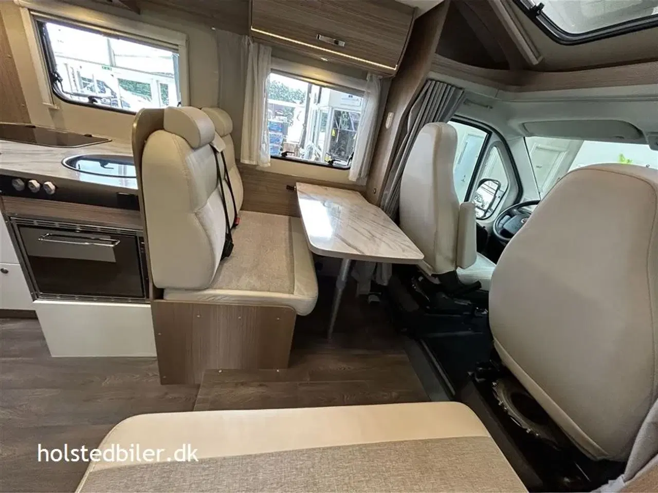 Billede 10 - 2019 - Carado T 348   Fransk seng og hæve/sænkeseng.