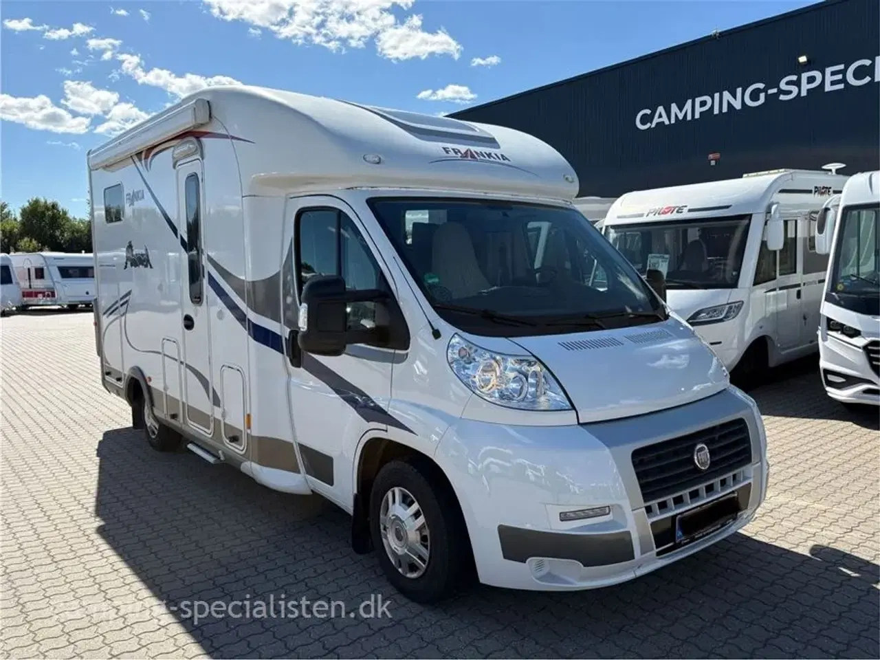 Billede 2 - 2015 - Frankia 640   Frankia 640 Compact Class 2015 - Se den nu hos Camping-Specialisten.dk