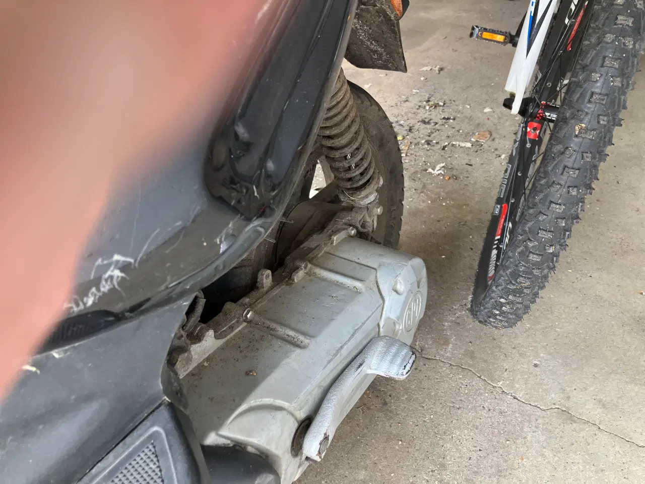 Billede 2 - Cpi scooter 30 knallert