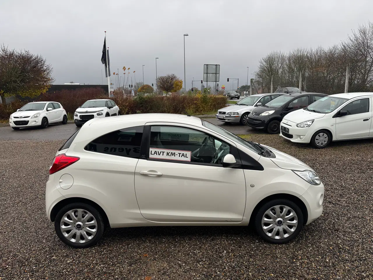 Billede 2 - Ford Ka Nysyn lav km meget pæn