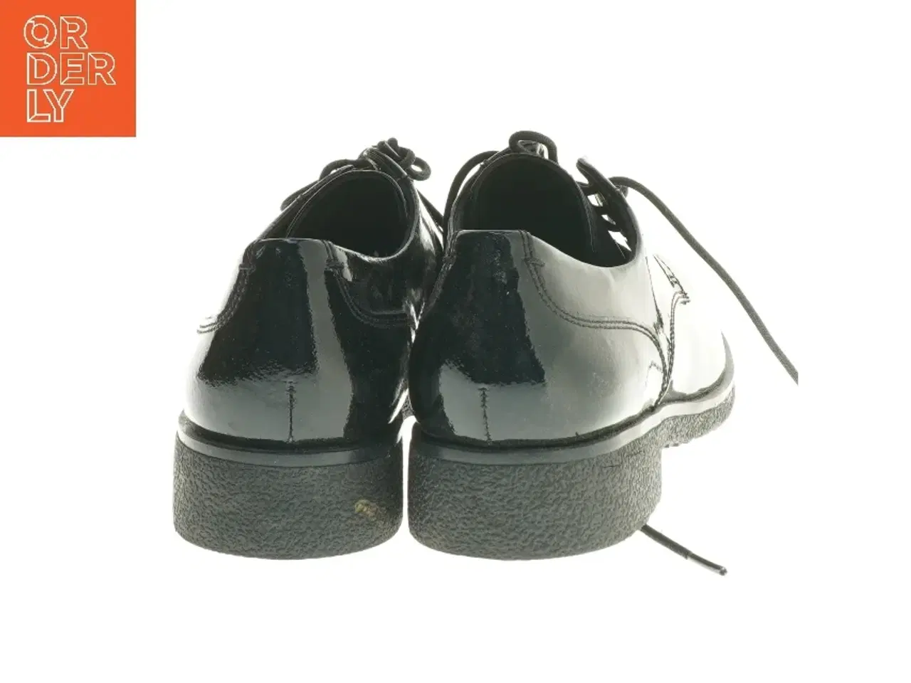 Billede 2 - Sort klassisk sko fra Clanks (str. 42 )