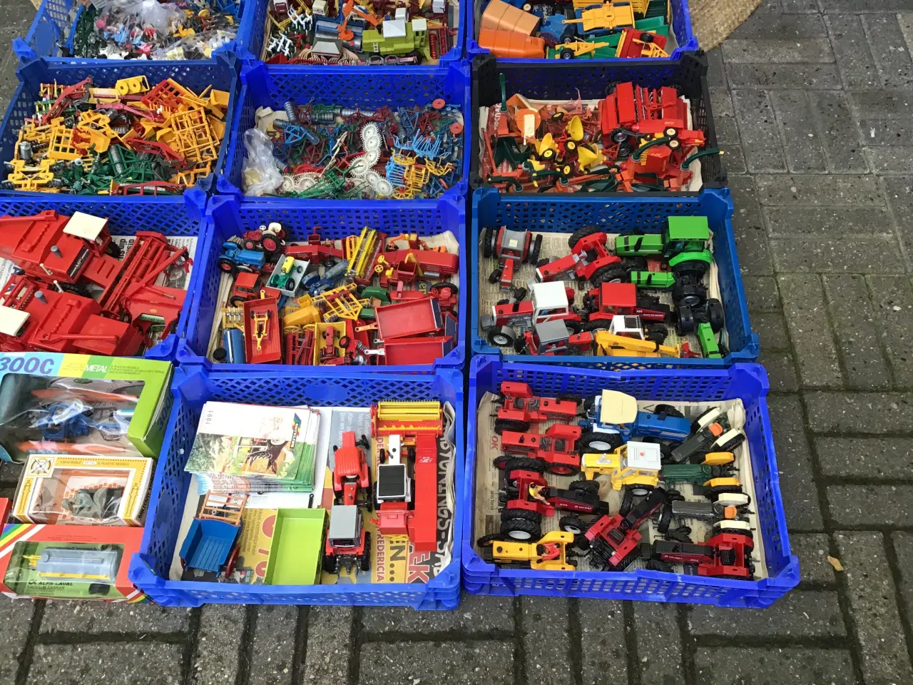 Billede 2 - Britains traktor og diverse 
