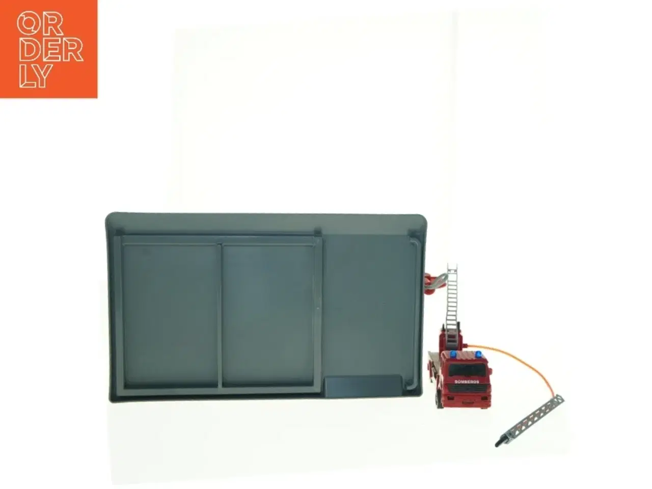 Billede 2 - Brandstation med tilbehør (str. 37 x, 7 cm)