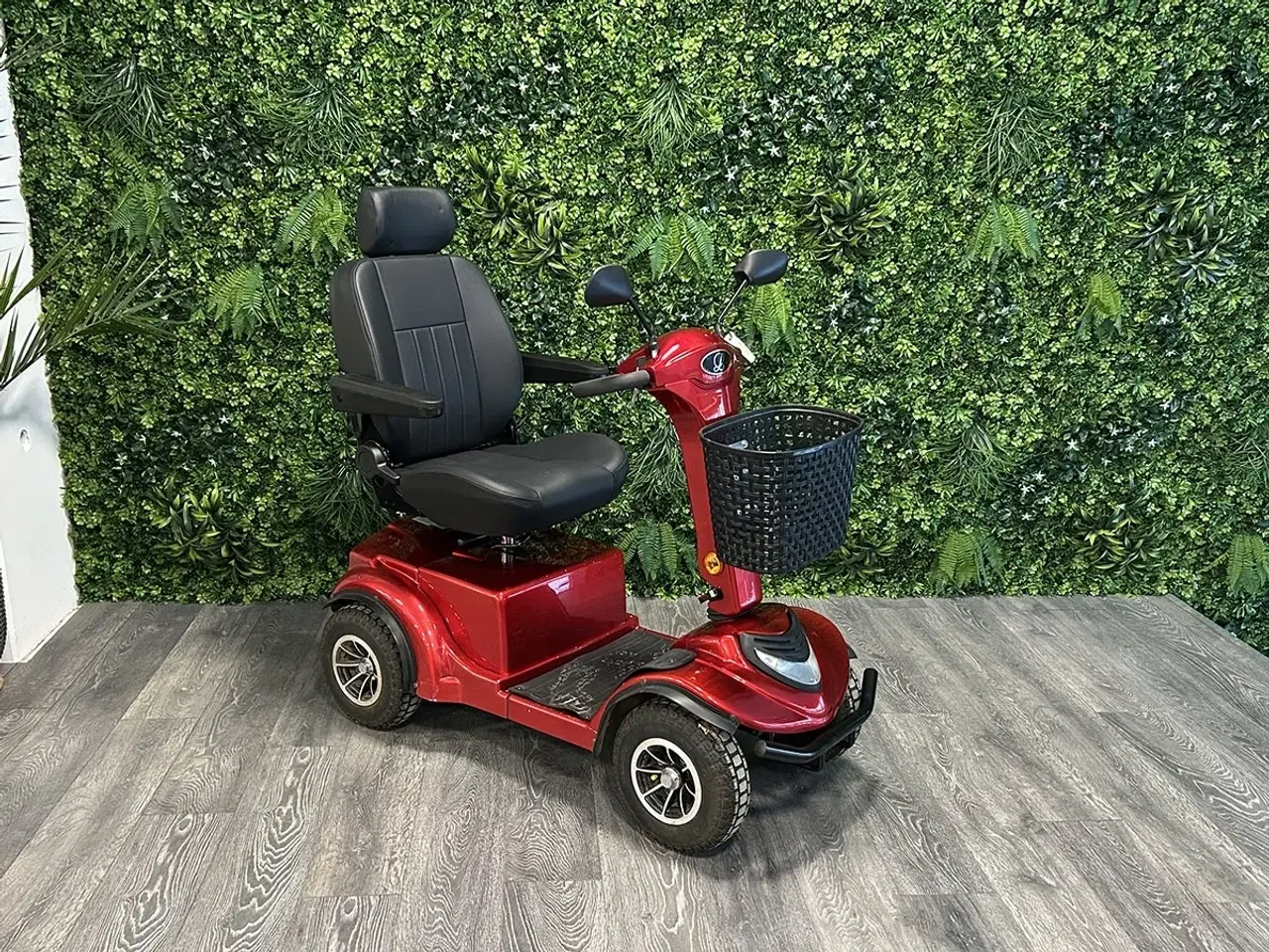 Billede 1 - LM-350 rød