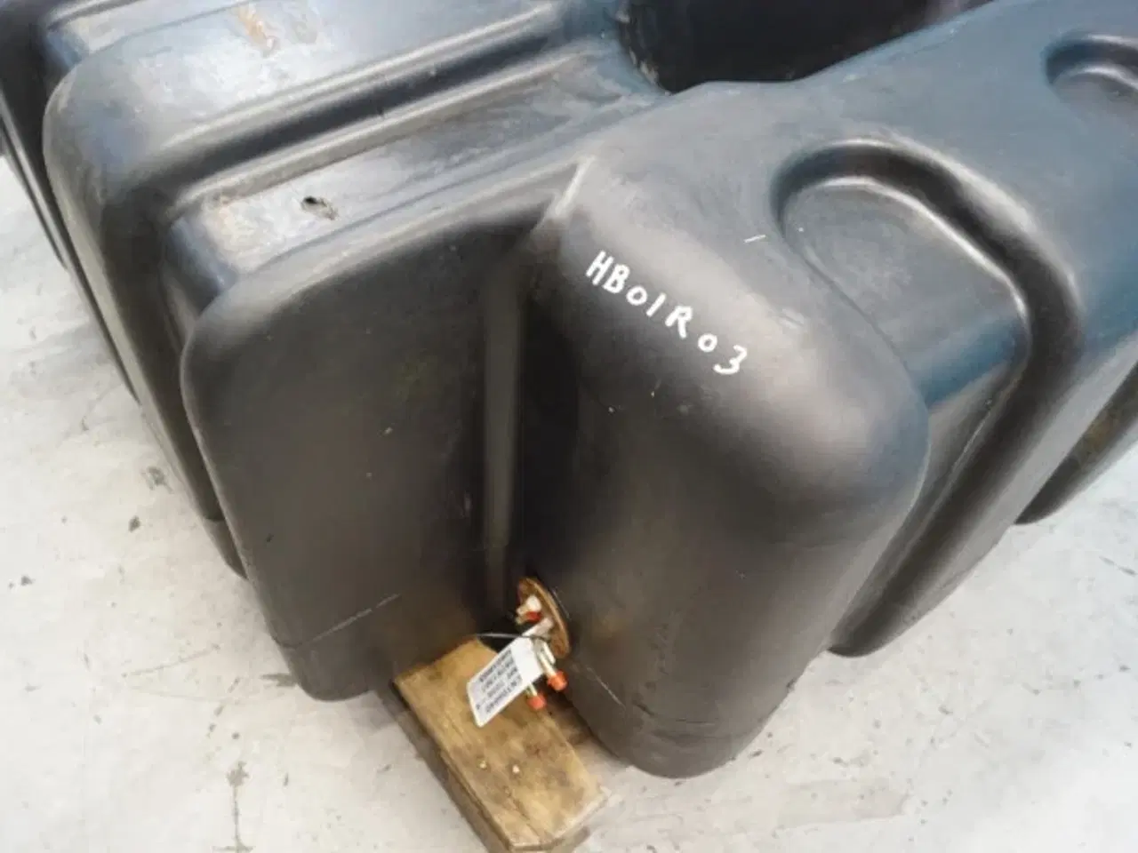 Billede 5 - Massey Ferguson 7256 Dieseltank 28781307