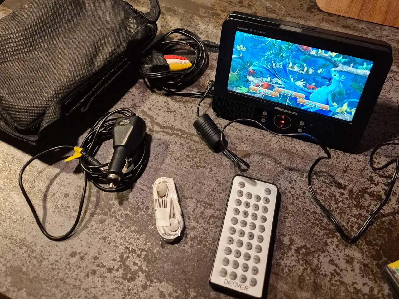 Billede 1 - Transportabel lcd skærm og dvdafspiller 