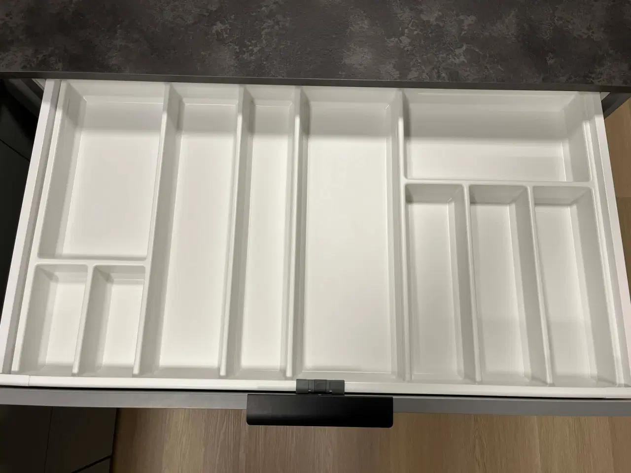 Billede 3 - Helt ny bestikindsats fra Svane Køkkenet (100x55 c