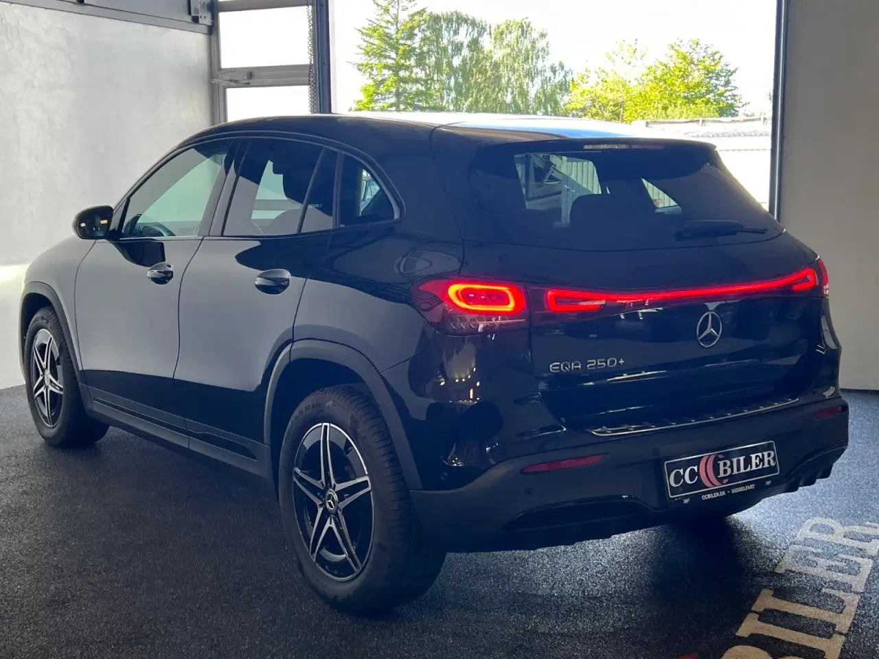 Billede 5 - Mercedes EQA250+  AMG Line