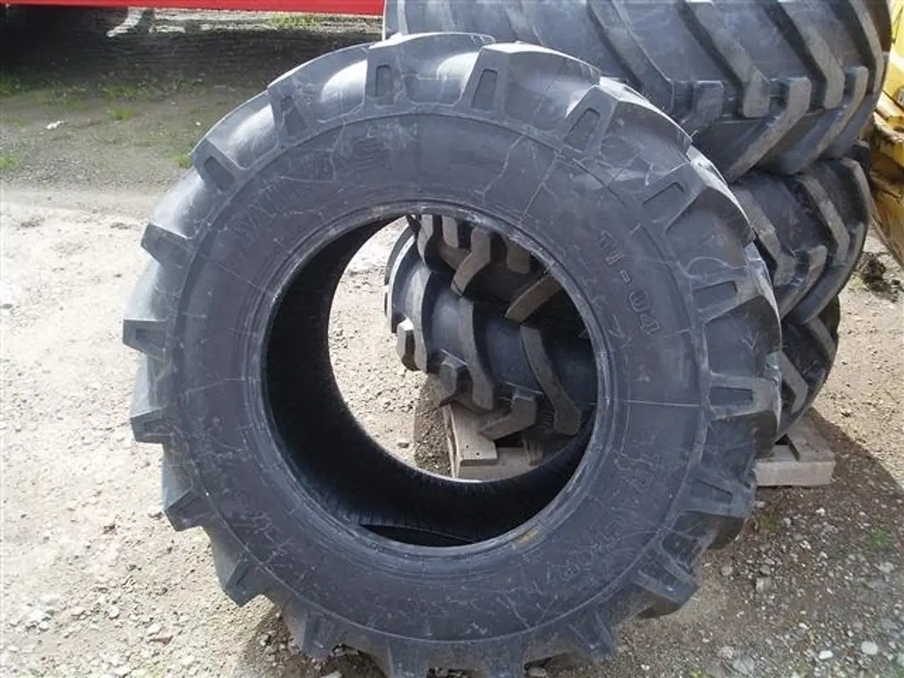 Billede 1 - BKT 16,9x24 Entreprenørdæk