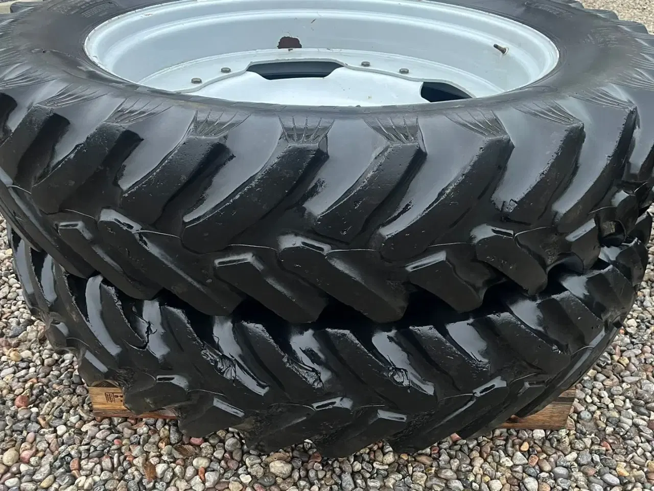 Billede 10 - NDI 14.9R46 og 12,4R36 Komplet sæt