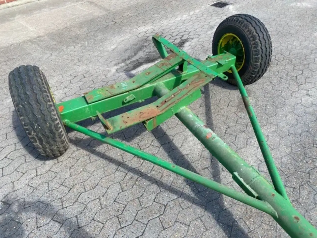 Billede 11 - John Deere skærebordsvogn 16"