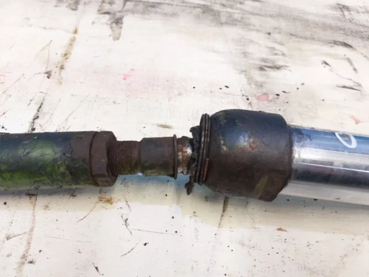 Billede 14 - Merlo P38.10 Styrecylinder 044445