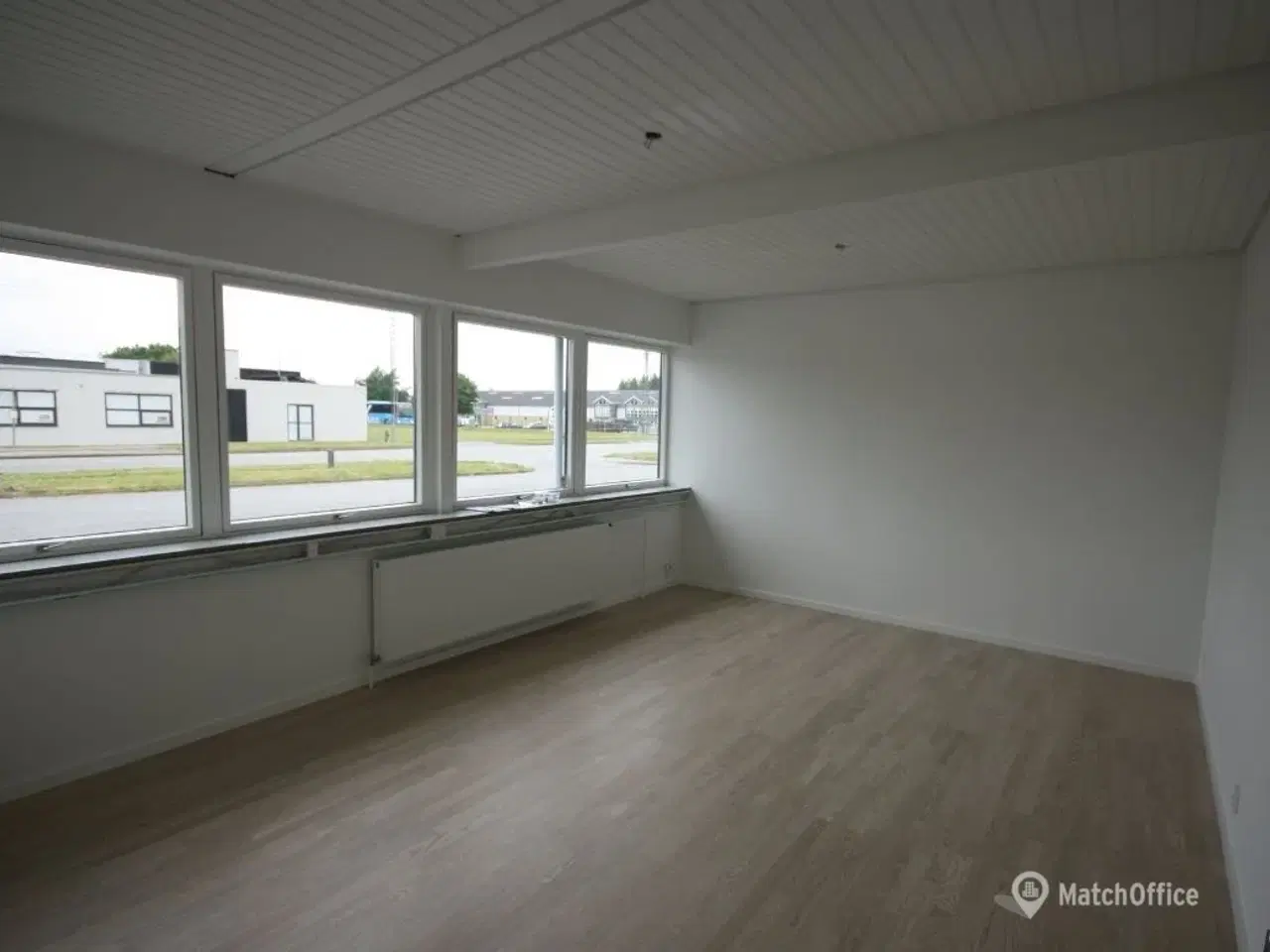 Billede 3 - 322 kvm erhvervslejemål med gode tilkørselsforhold