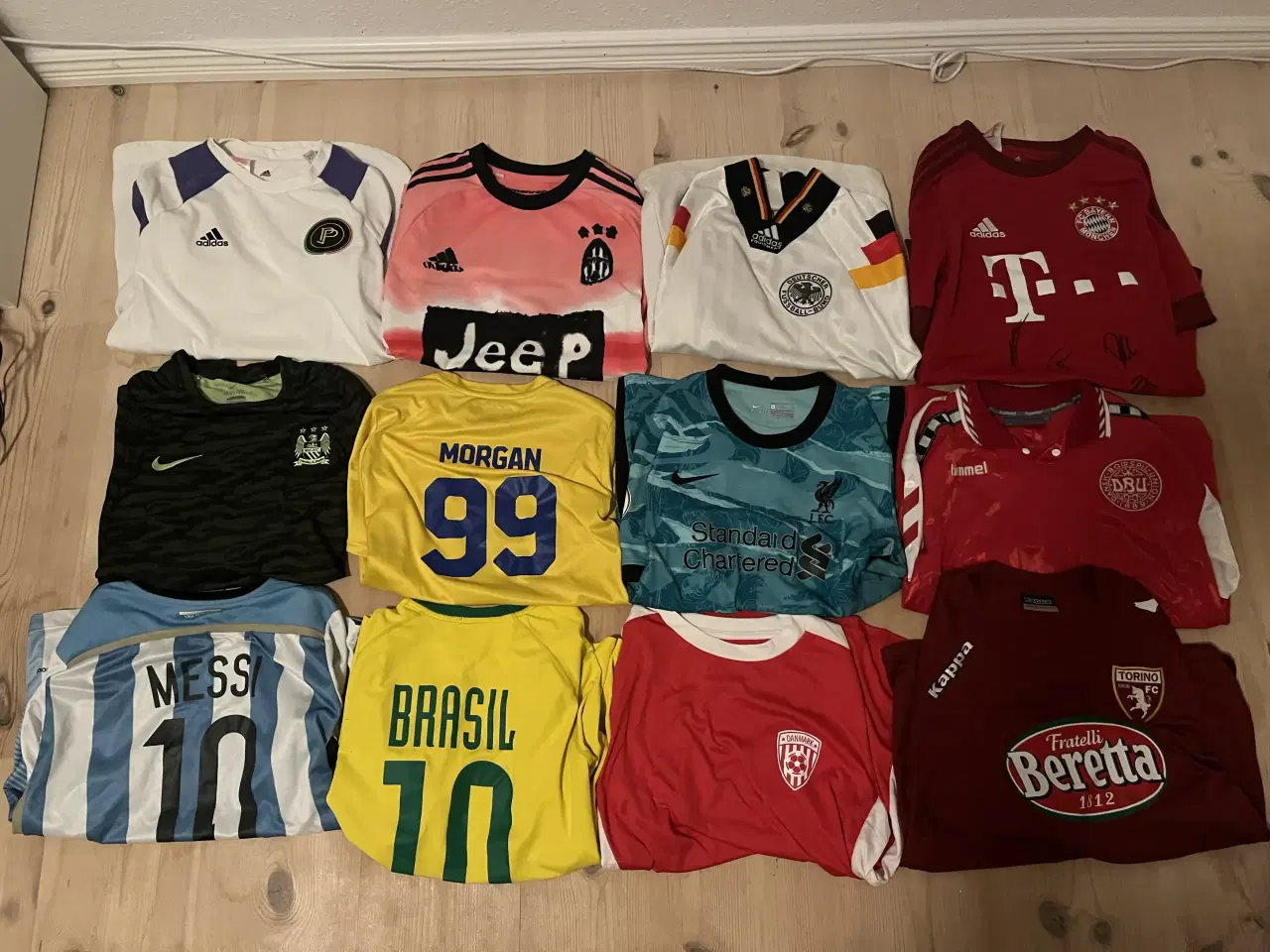 Billede 4 - Fodboldtrøjer i Børnestørrelser 