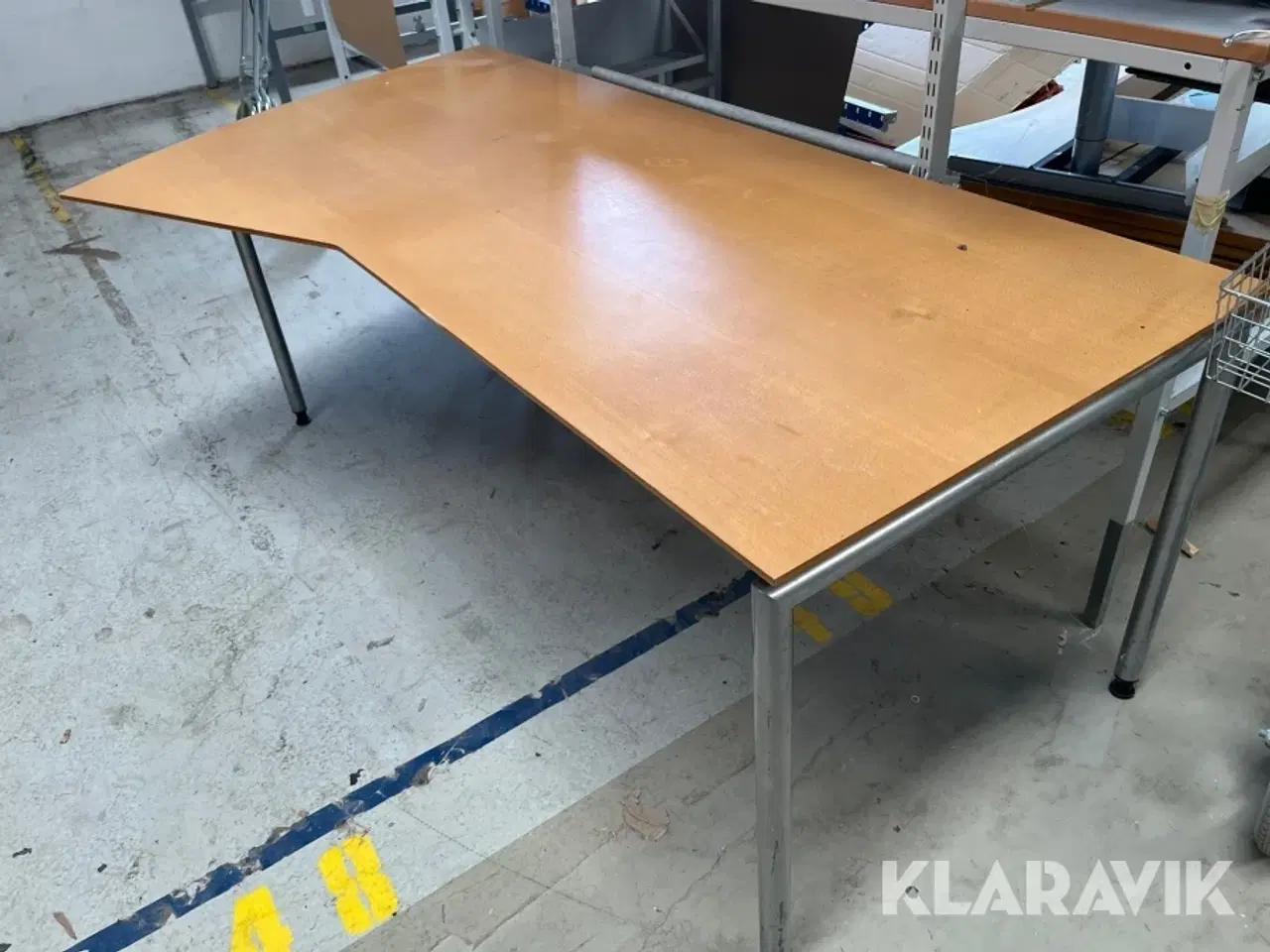 Billede 8 - LOT: skriveborde og bordplader