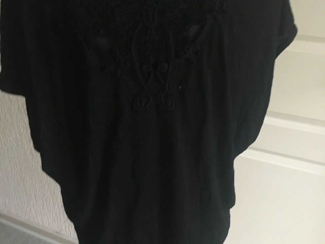 Billede 3 - Helt ny Flamant Rose bluse str. 38 sort