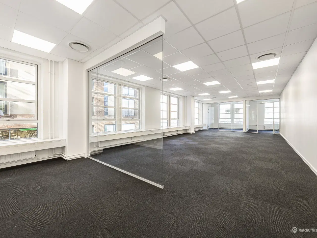 Billede 1 - Lyst kontorlejemål i Spinderiet ved Valby Station