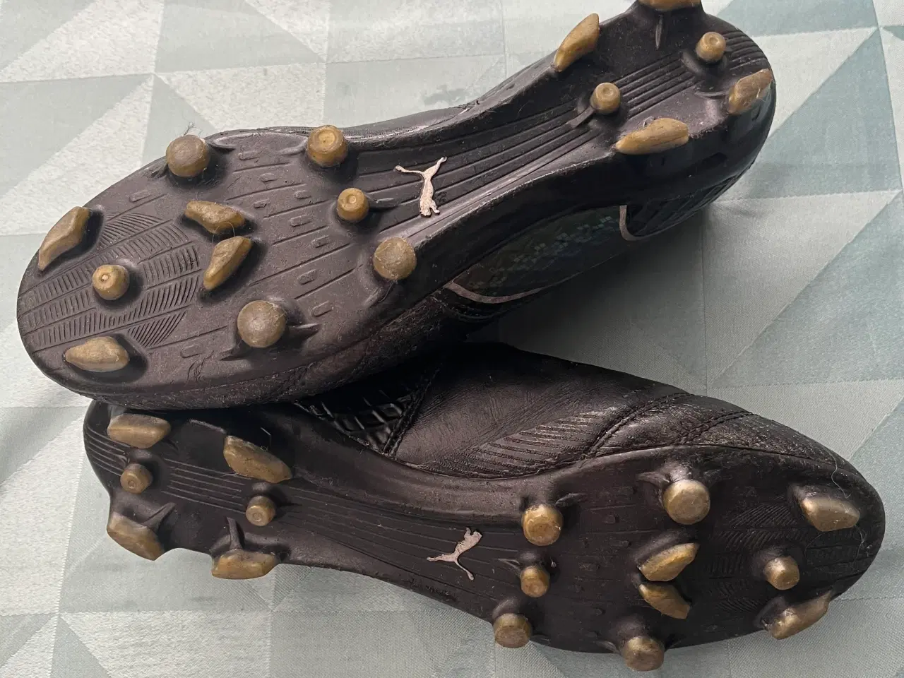 Billede 2 - Puma fodboldstøvler str. 39 sorte