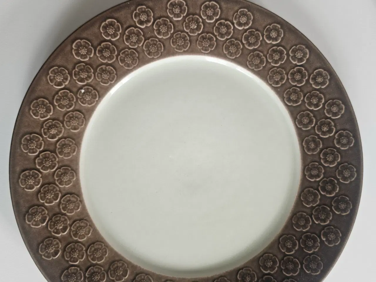 Billede 1 - Middagstallerkener fra Umbra af Quistgaard for B&G