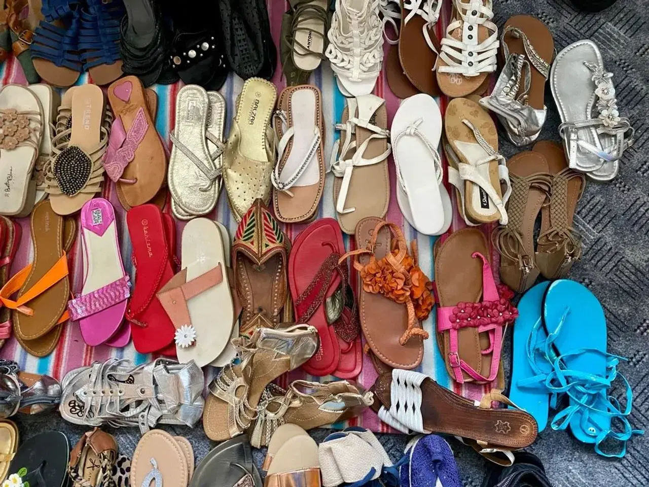 Billede 5 - Diverse sommer sandaler til salg