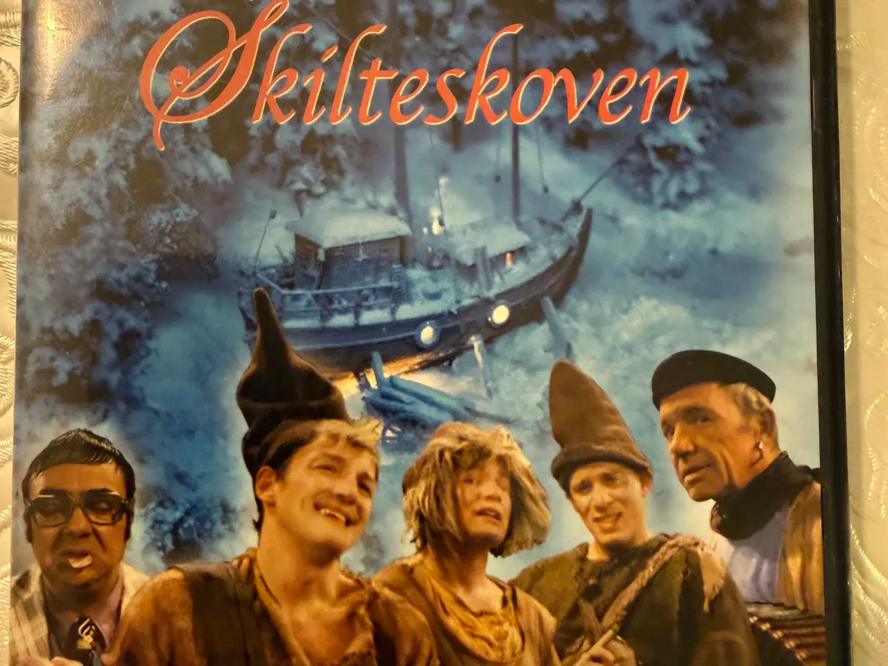 Billede 1 - Julekalender skibet i skilteskoven 