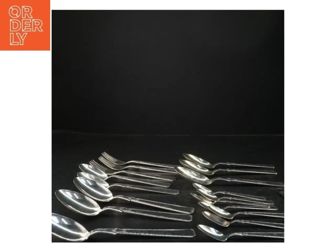 Billede 2 - Sæt bestik i stål (str. 20 cm)