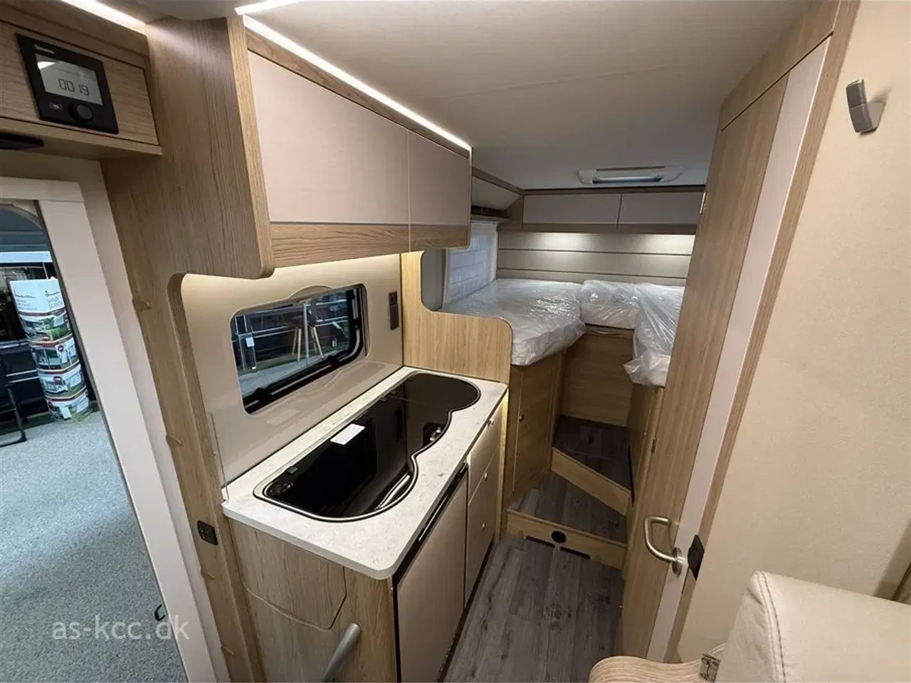 Billede 8 - 2025 - LMC Cruiser V646