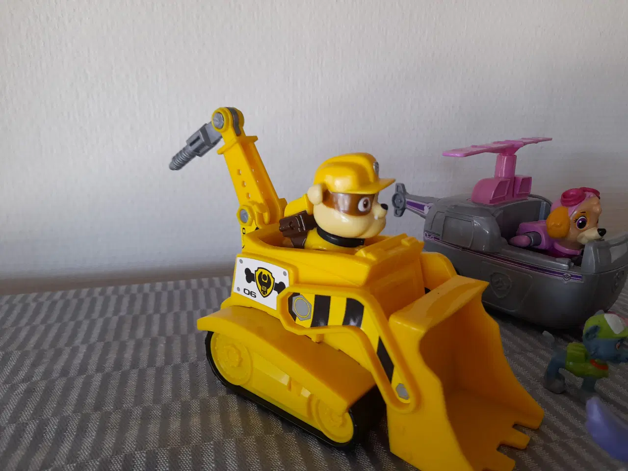 Billede 3 - Paw Patrol figurer og køretøjer