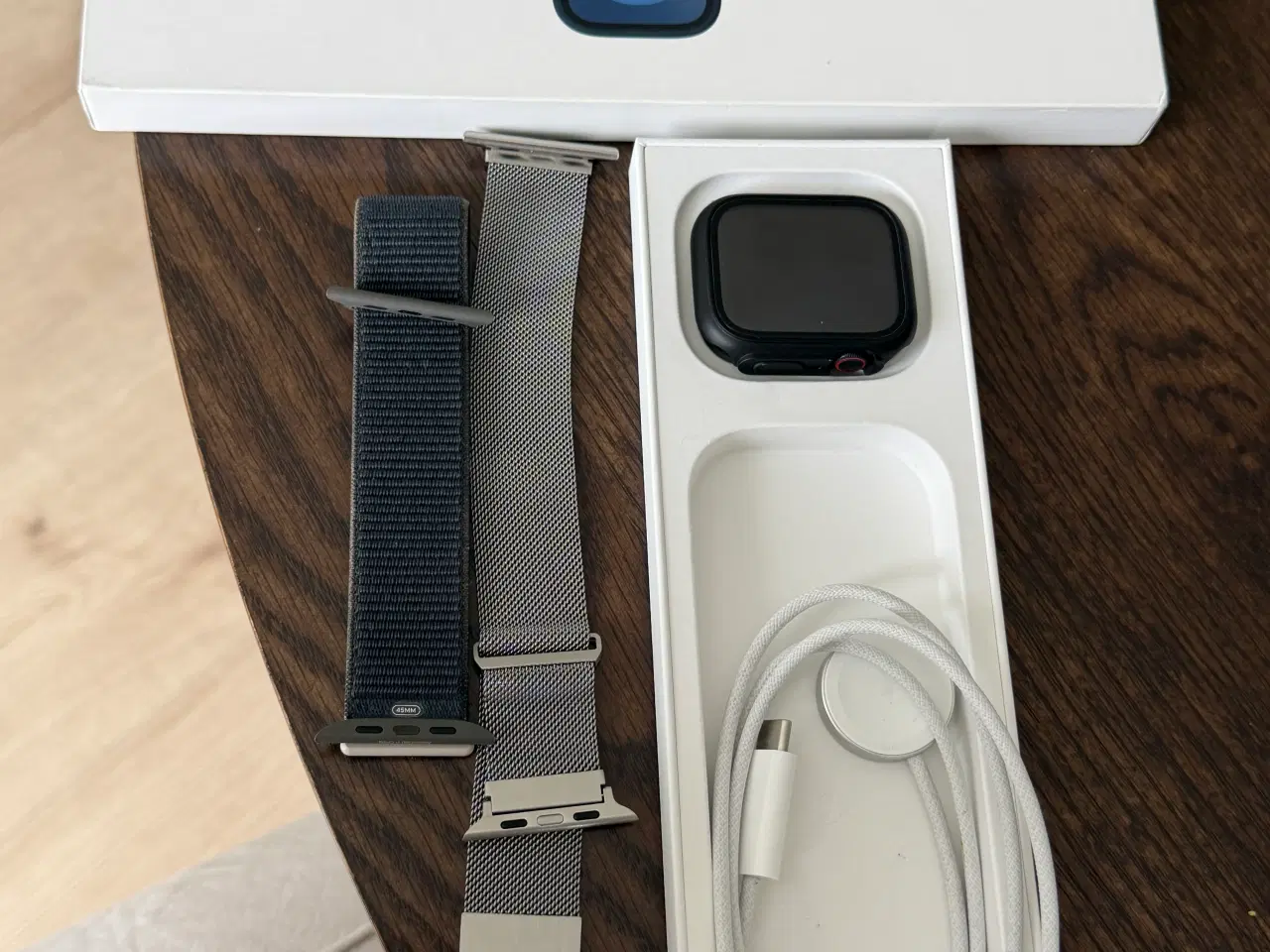 Billede 1 - Sælger Apple Watch Series 9 45mm kan bruges med si