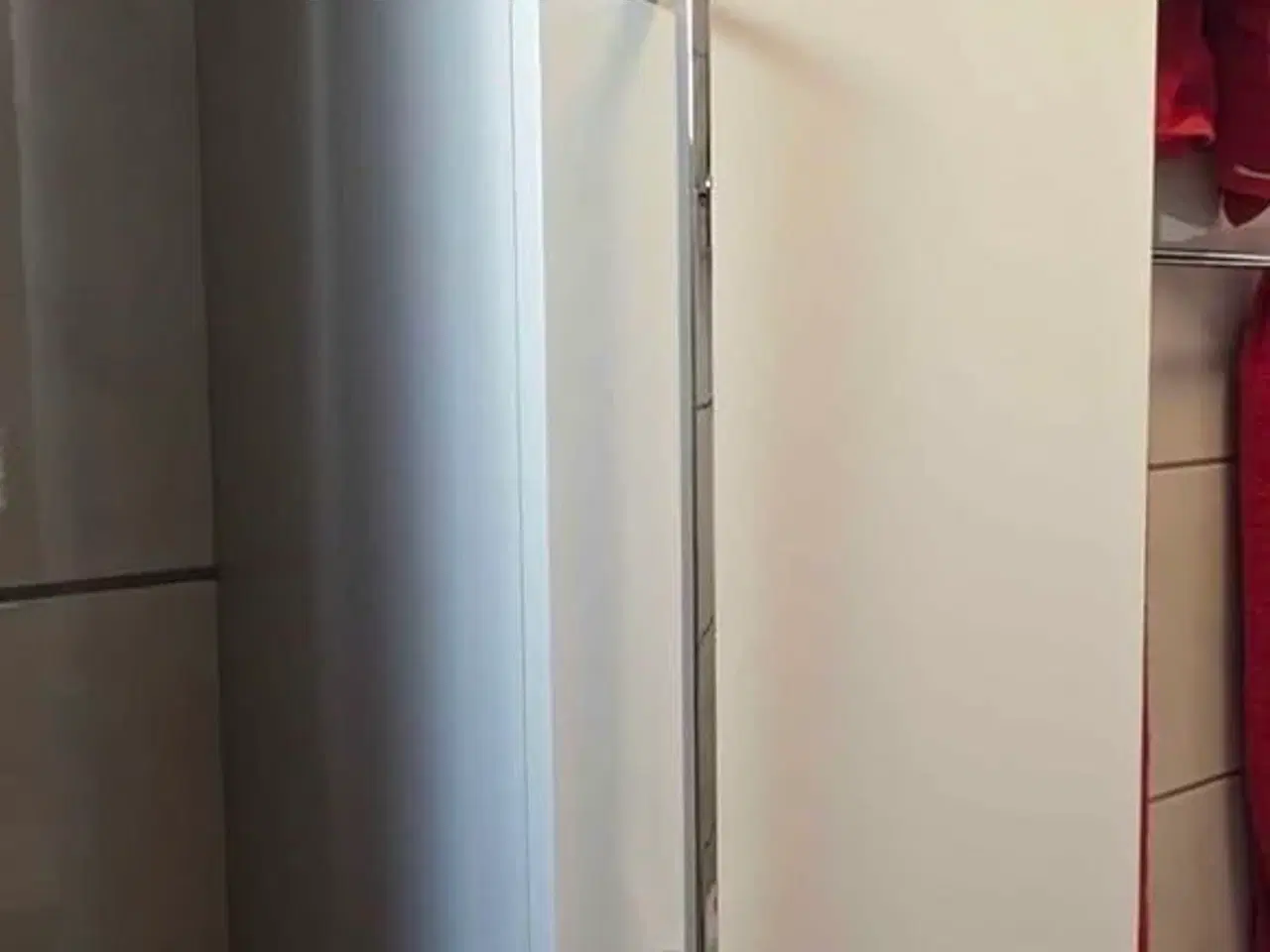 Billede 3 - Badeværelsesmøbler 120 cm med led spejl, vask, arm