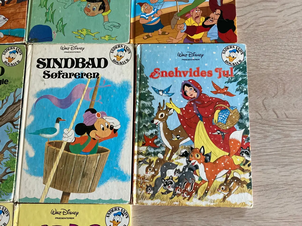 Billede 2 - Disney bøger sælges