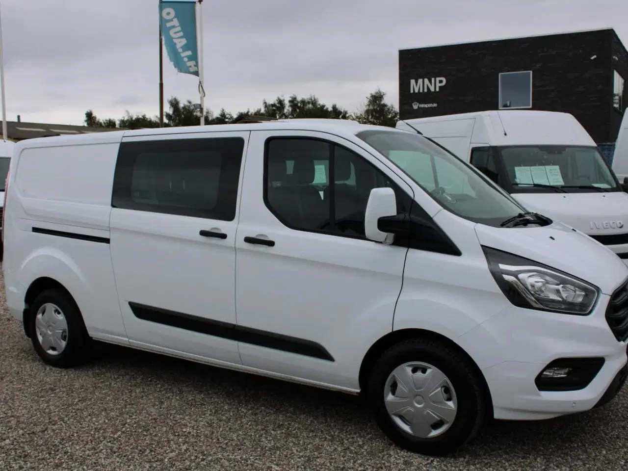 Billede 3 - Ford Transit Custom 320L 2,0 TDCi 130 Mandskabsvogn