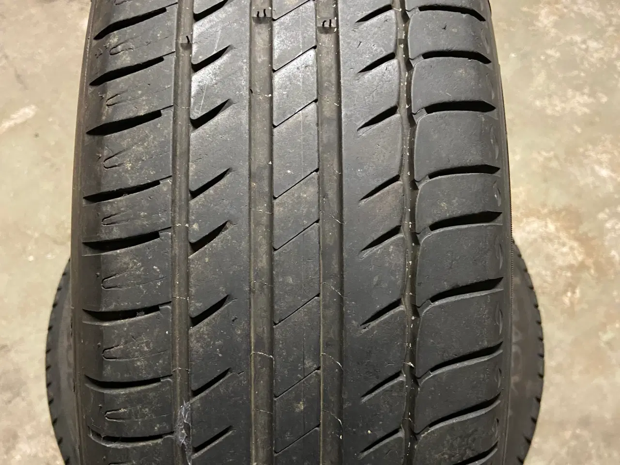 Billede 1 - Michelin Sommerdæk 205/60 R16 - 5mm