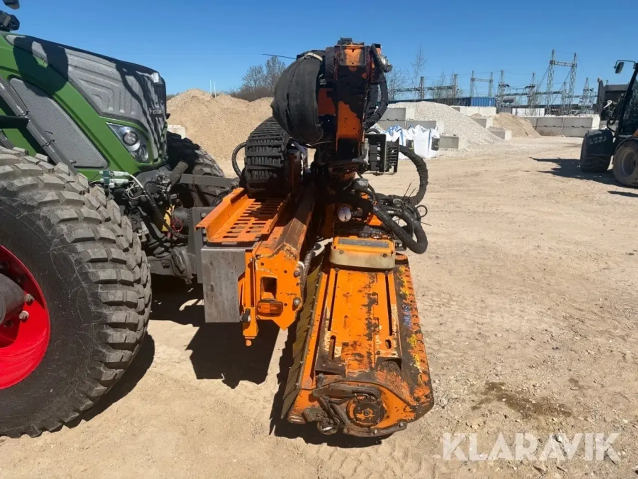Billede 4 - Traktor Fendt 724 Vario med armklipper/rabatklipper