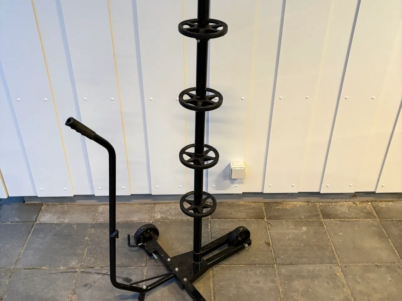 Billede 6 - Octavia - Vinterdæk - Goodyear inkl. dækholder