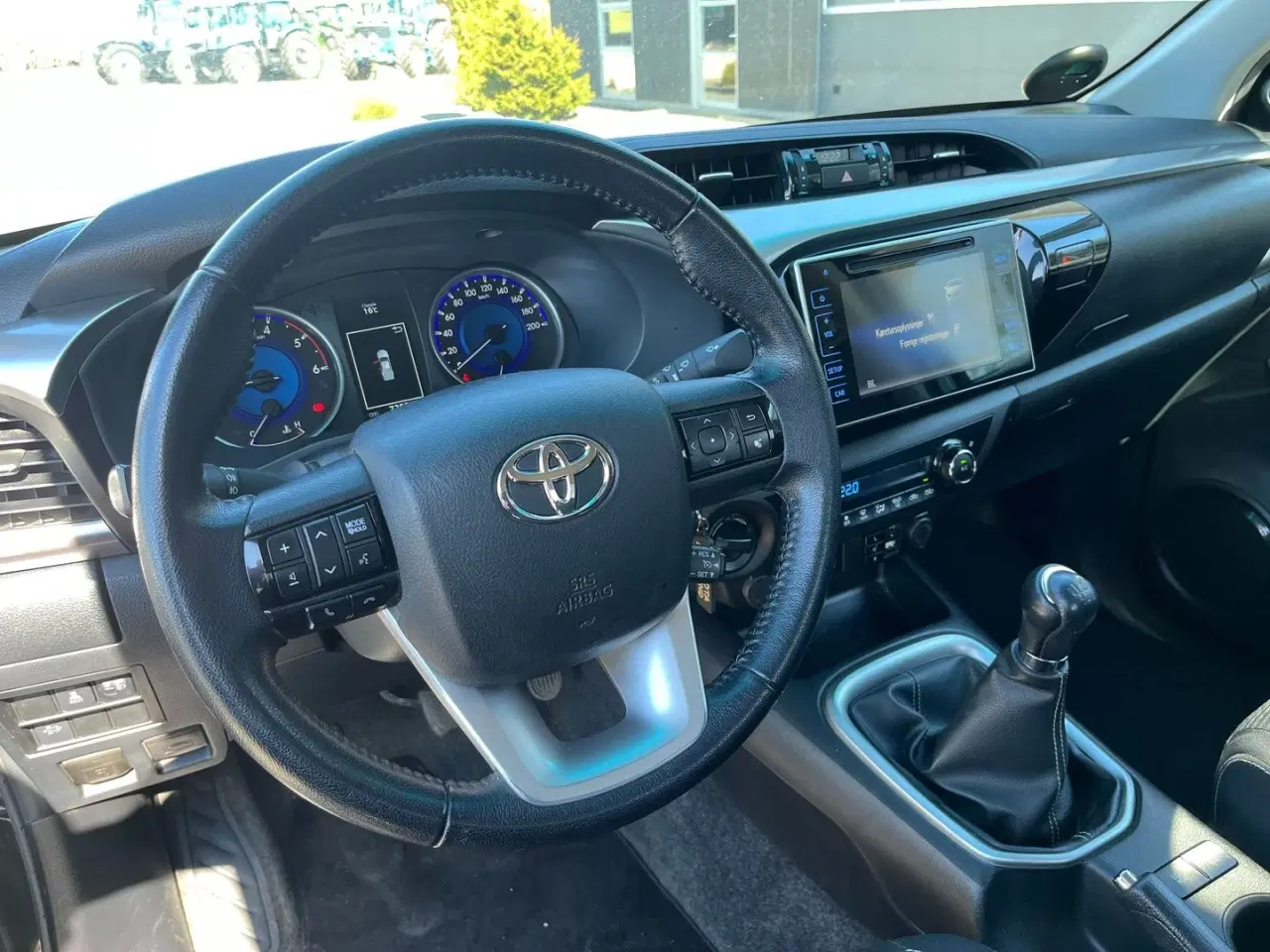 Billede 10 - Toyota Hilux 4WD Pick-up med træk til 3200 kg. Meget velholdt